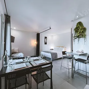 Gest-loc Location Meublée Wood Jardin&terrasse Privative - Parking Privé Appartement Laveyron